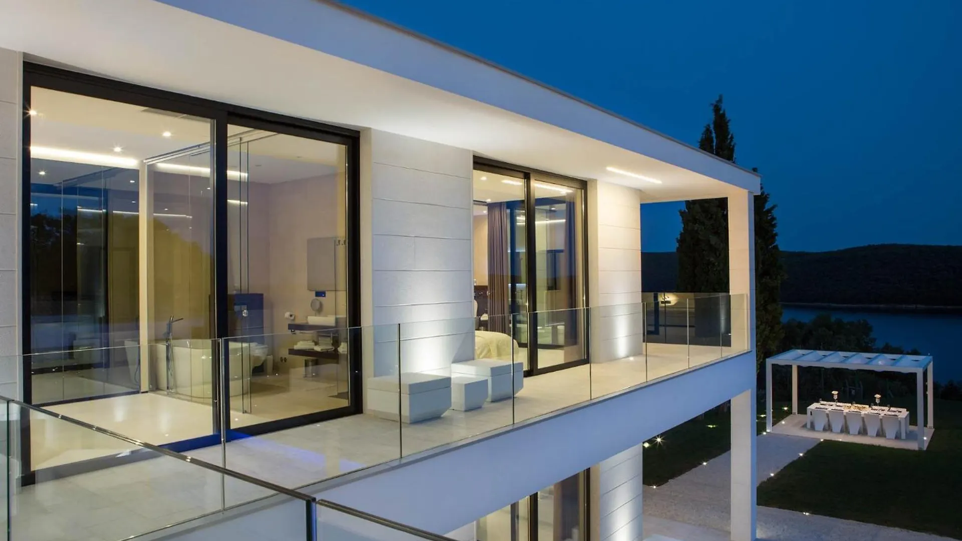 Stunning Seafront House In Istria Villa Vrsar Magnifique Contemporary 5 Bedroom Villa Sauna And Gym Direct Access To Sea