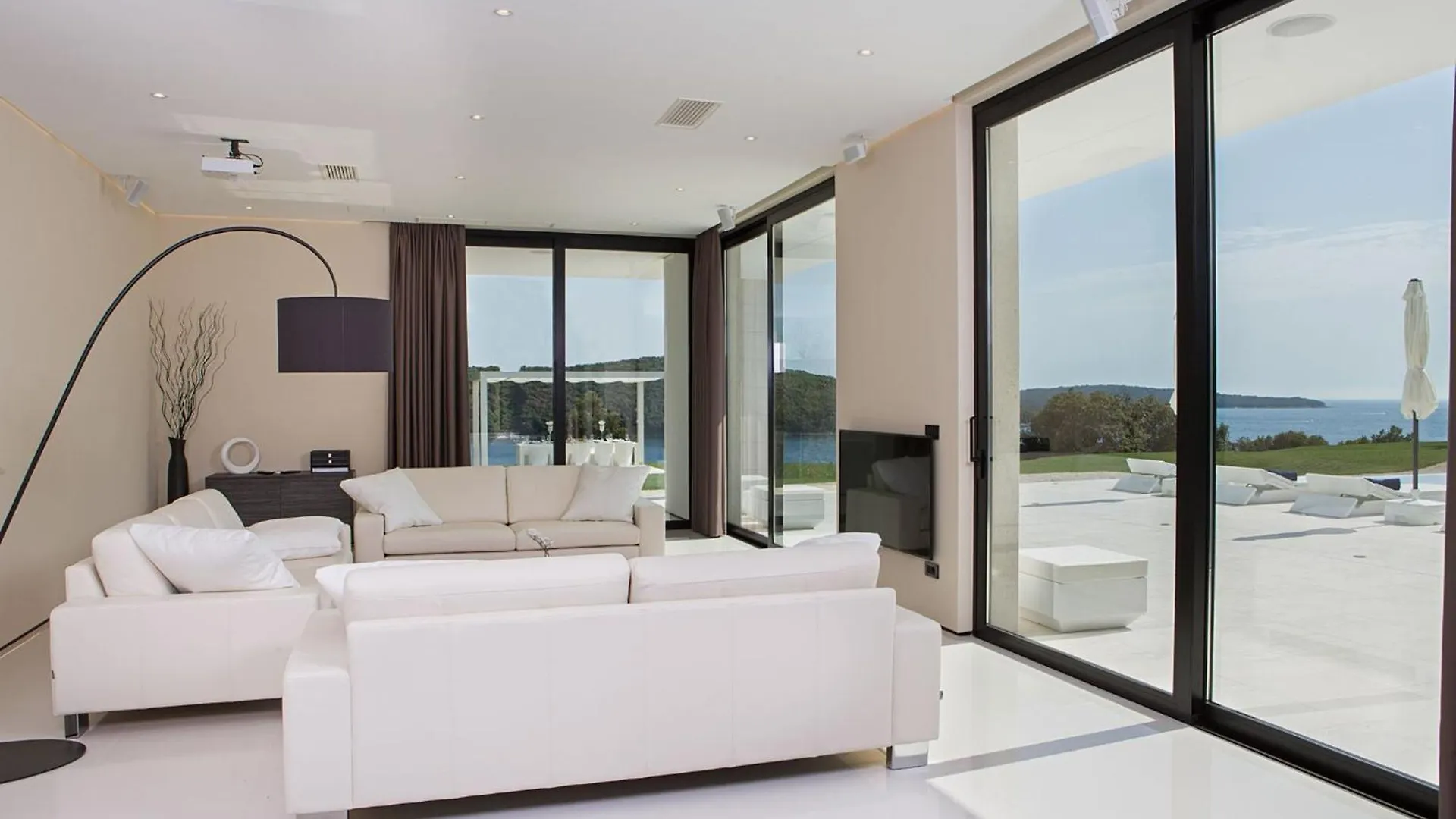 Stunning Seafront House In Istria Villa Vrsar Magnifique Contemporary 5 Bedroom Villa Sauna And Gym Direct Access To Sea 0*,