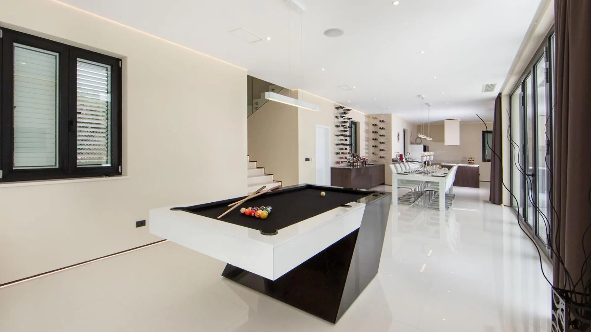Stunning Seafront House In Istria Villa Vrsar Magnifique Contemporary 5 Bedroom Villa Sauna And Gym Direct Access To Sea Kroatië