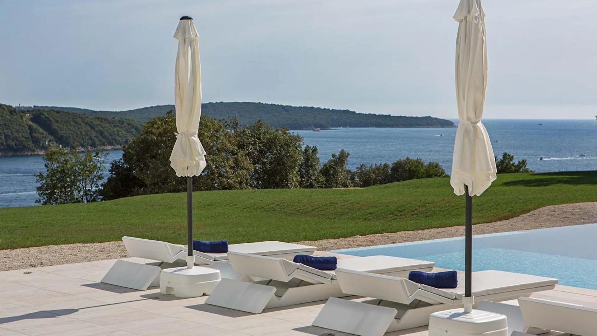 Stunning Seafront House In Istria Villa Vrsar Magnifique Contemporary 5 Bedroom Villa Sauna And Gym Direct Access To Sea