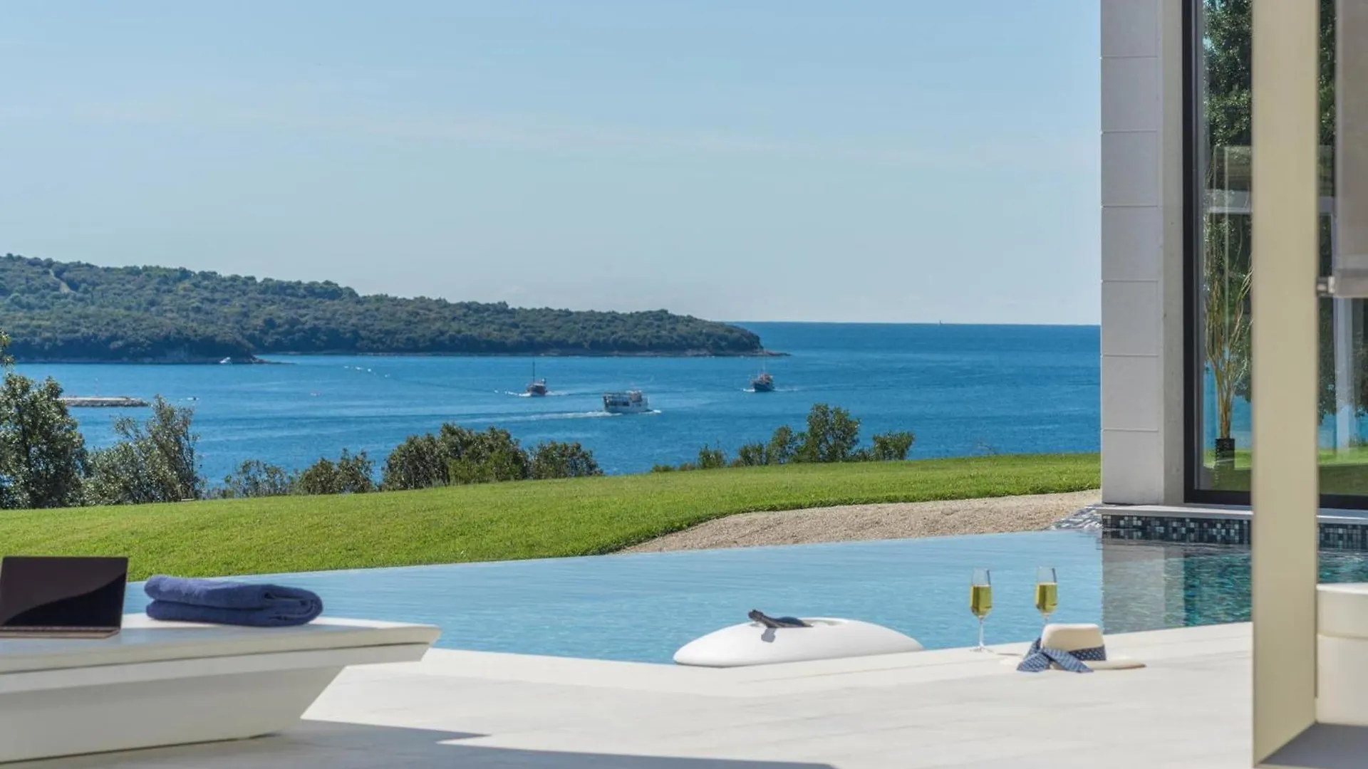 Stunning Seafront House In Istria Villa Vrsar Magnifique Contemporary 5 Bedroom Villa Sauna And Gym Direct Access To Sea