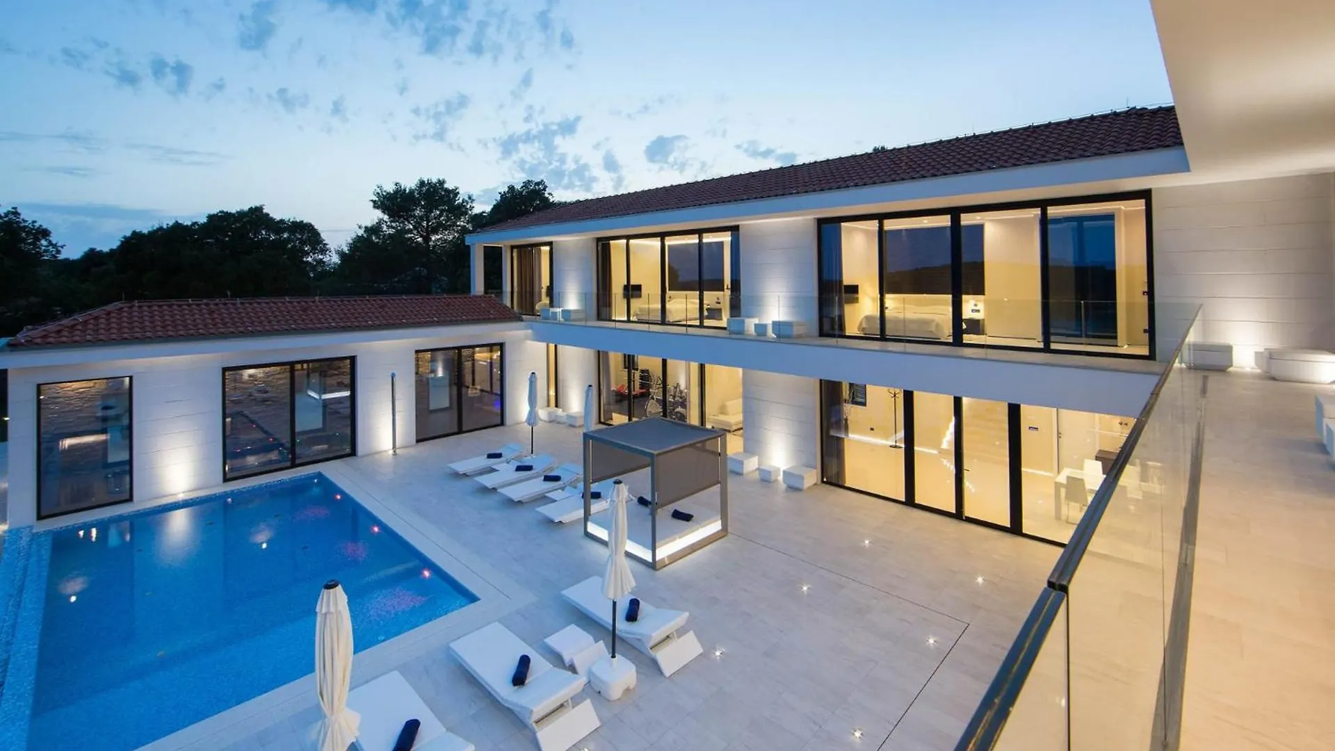 Stunning Seafront House In Istria Villa Vrsar Magnifique Contemporary 5 Bedroom Villa Sauna And Gym Direct Access To Sea 0*,