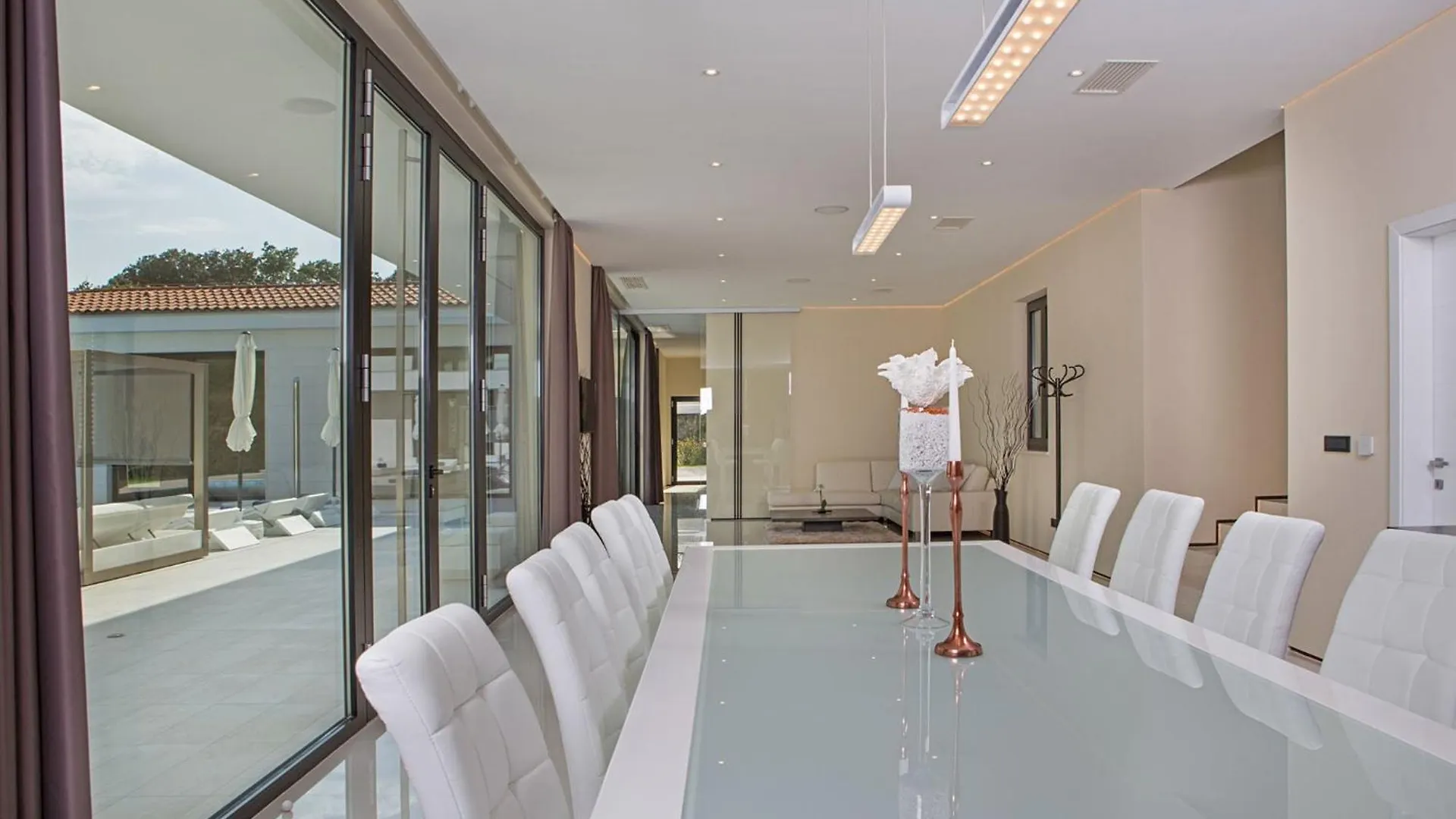 Stunning Seafront House In Istria Villa Vrsar Magnifique Contemporary 5 Bedroom Villa Sauna And Gym Direct Access To Sea 0*,  Kroatië